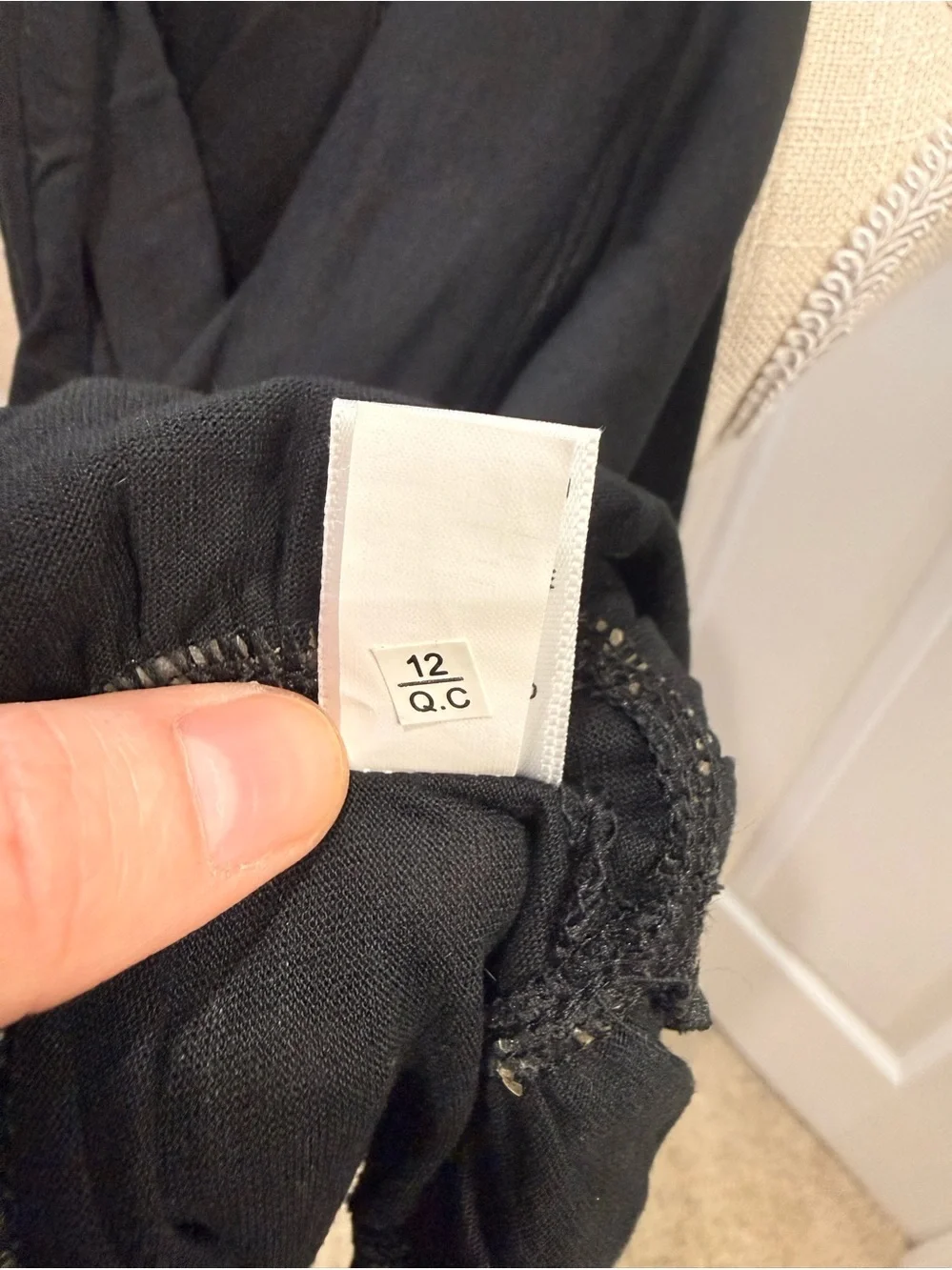 Banana Republic Black Ruffle-Hem Tank Top – Size XS – Never Worn